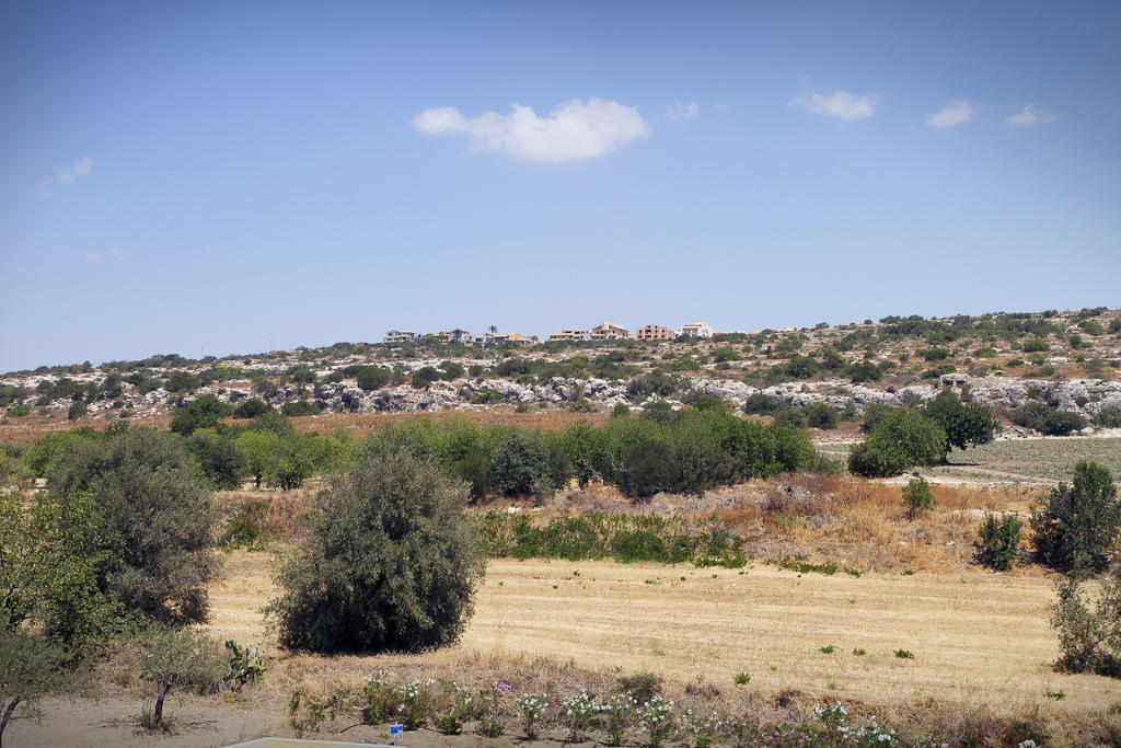 B&B Agramonte Ispica Bagian luar foto